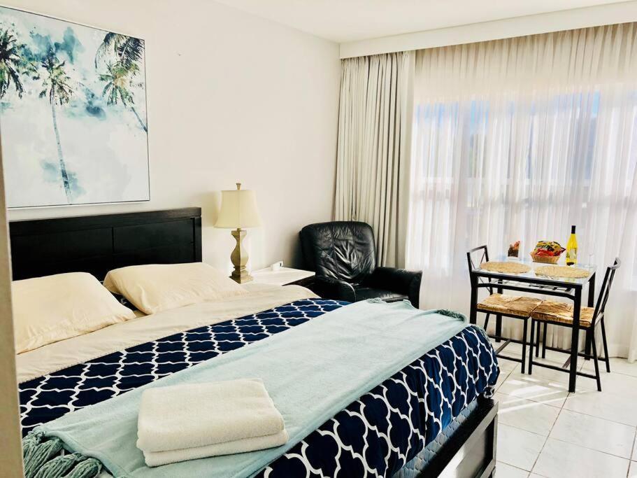 Apartment Right On The Beach! Miami Beach Exterior photo